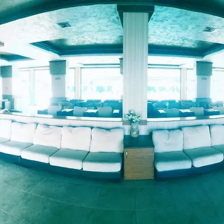 Grenada.suite.tonight.1 Bedroom.pool View.300m To * Slăntjev Brjag