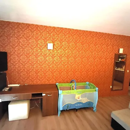 Lägenhet Grenada.suite.tonight.1 Bedroom.pool View.300m To Slăntjev Brjag
